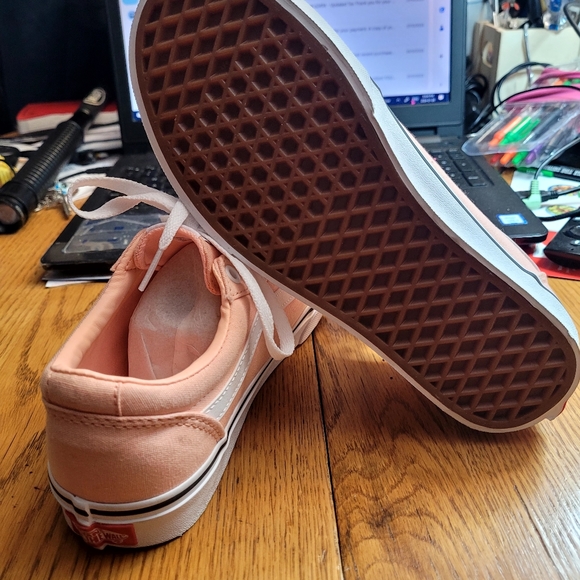 Ladies Sneakers - Picture 7 of 7